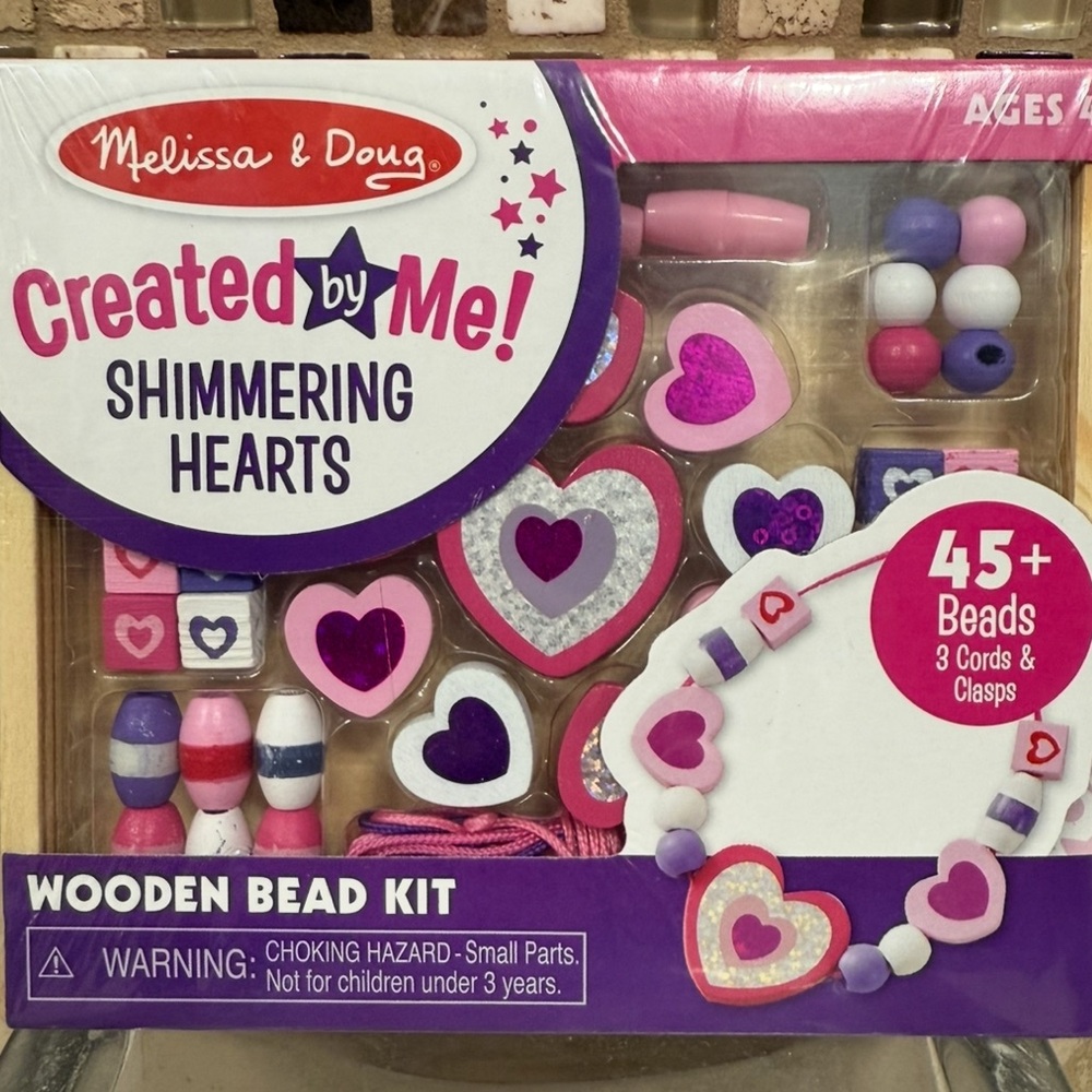 Melissa And Doug Shimmering Hearts Wooden Bead Set